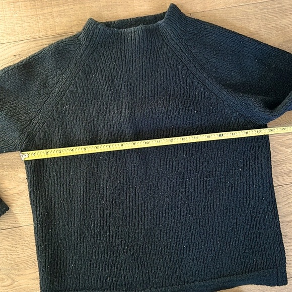 Black sweater - Picture 5 of 6